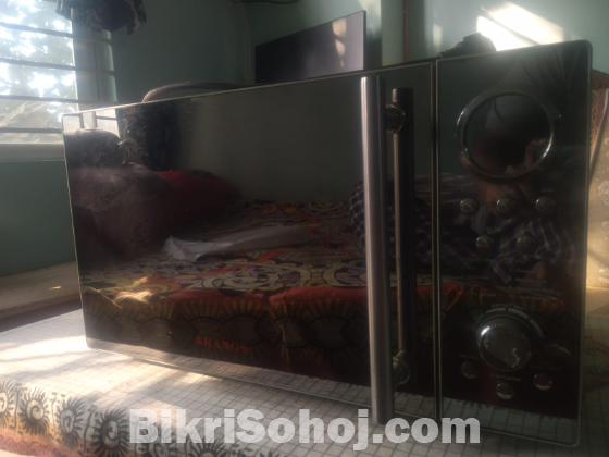 নতুনের মতো ফ্রেশ Rangs গ্রিল মাইক্রোওয়েভ ওভেন (অল্প কাজ আছে)